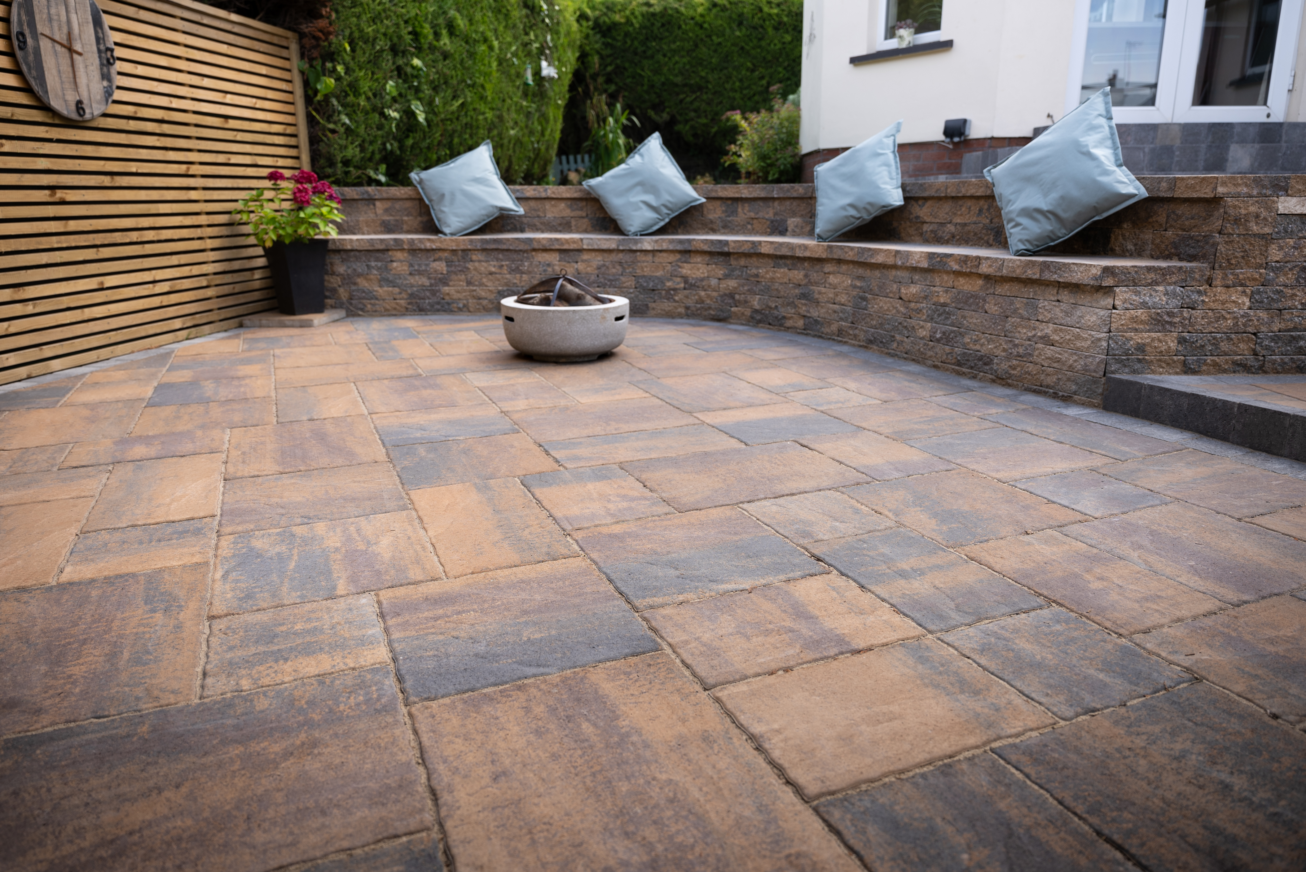 Tobermore Historic Flag Paving Pack – Bracken – Covers 14.04m²