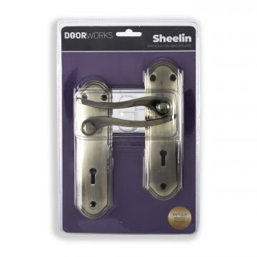 Door Works Sheelin Handle On Backplate Antique Brass